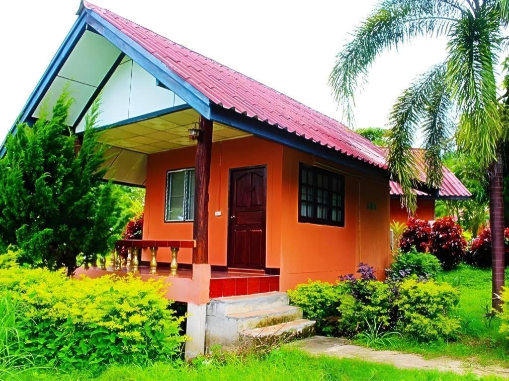 Umphangburiresort Exterior foto